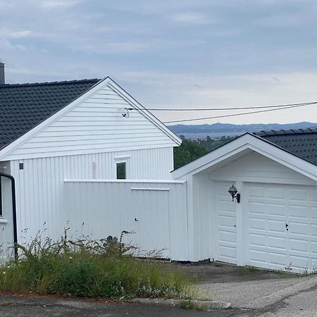 Ingvilds Hybelleilighet Lägenhet Kristiansand Exteriör bild